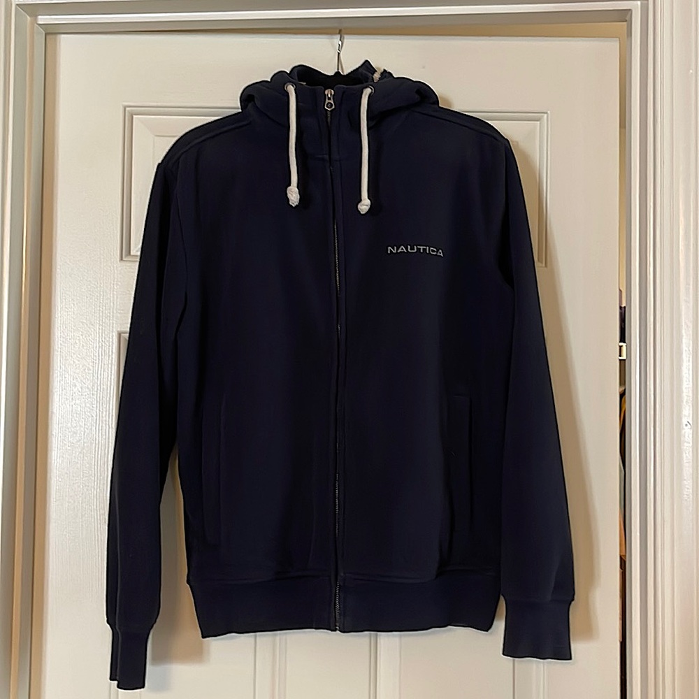 Nautica hooded jacket with side pockets. Size M